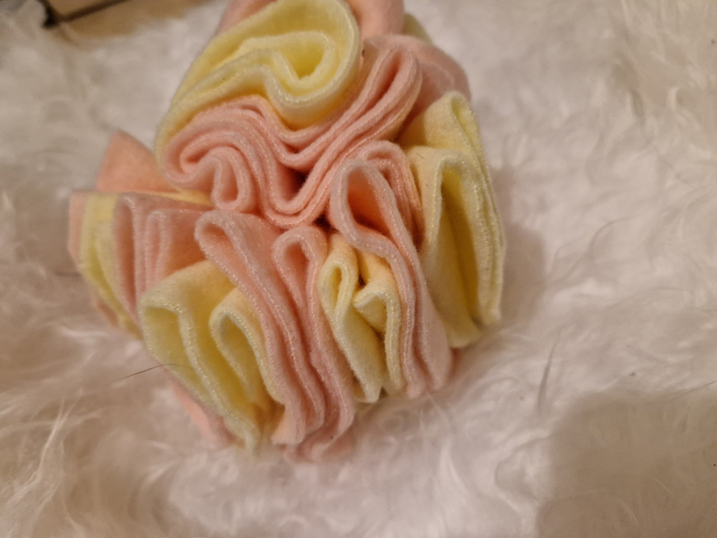 Schnüffelball pastell gelb & rosa