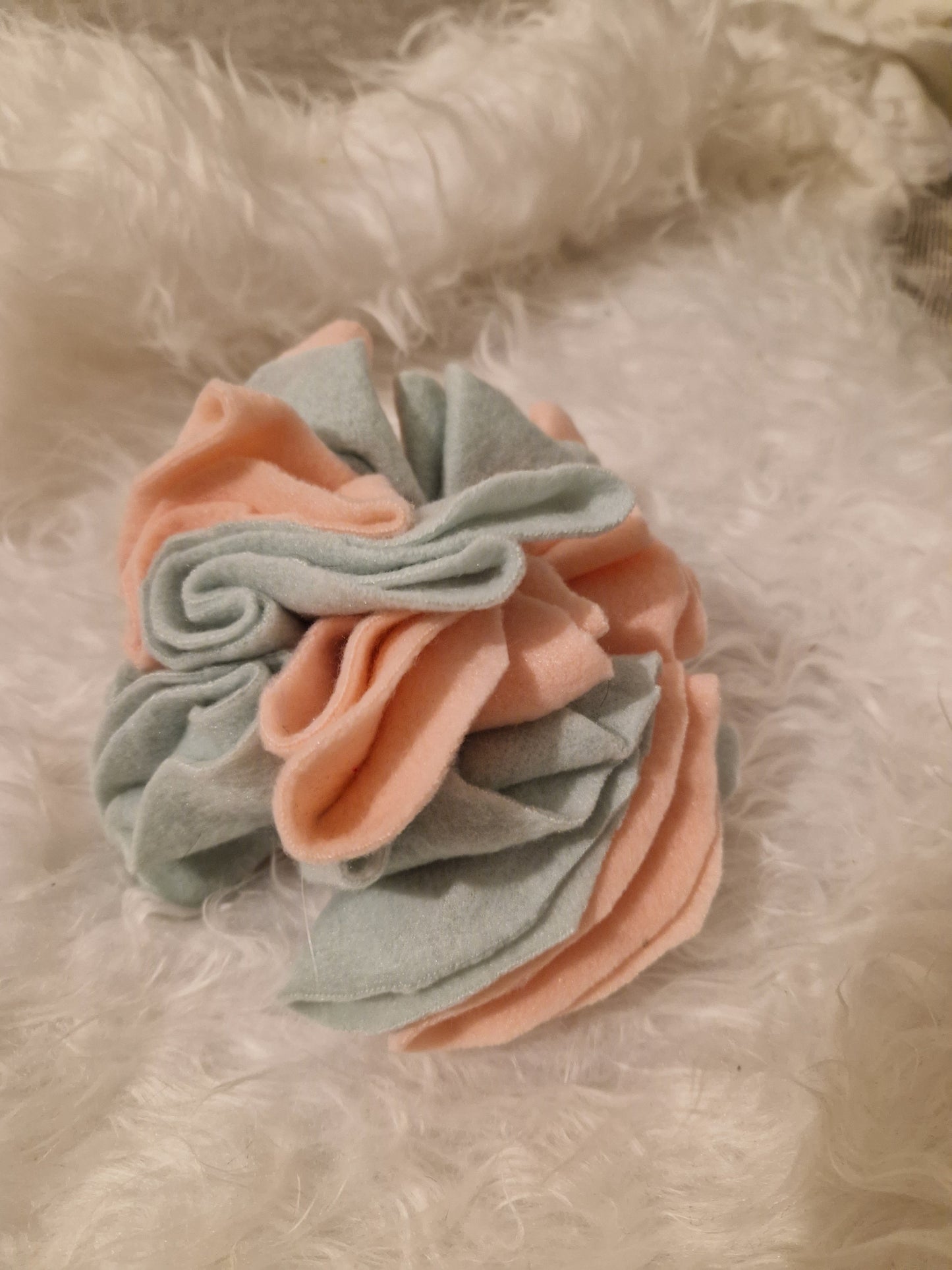 Schnüffelball Pastellfarben rosa trifft blau