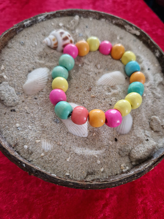 Armband mit Gummizug und Holzperlen