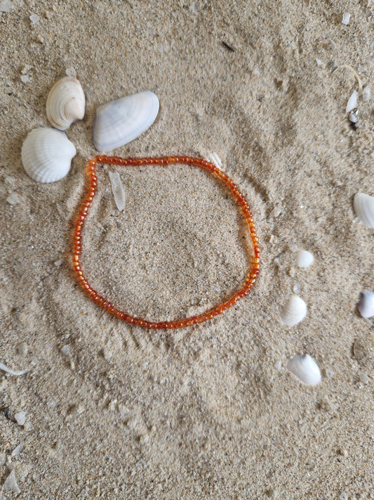 Armband kleine Perlen Bernsteinfarbig