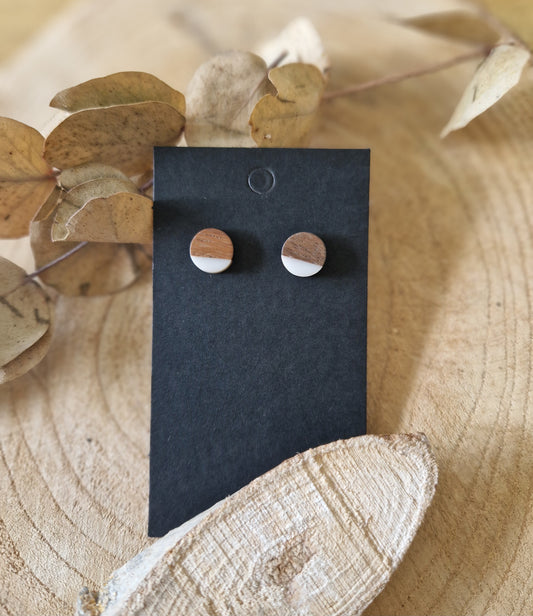 Holz & Harz Ohrstecker weiss