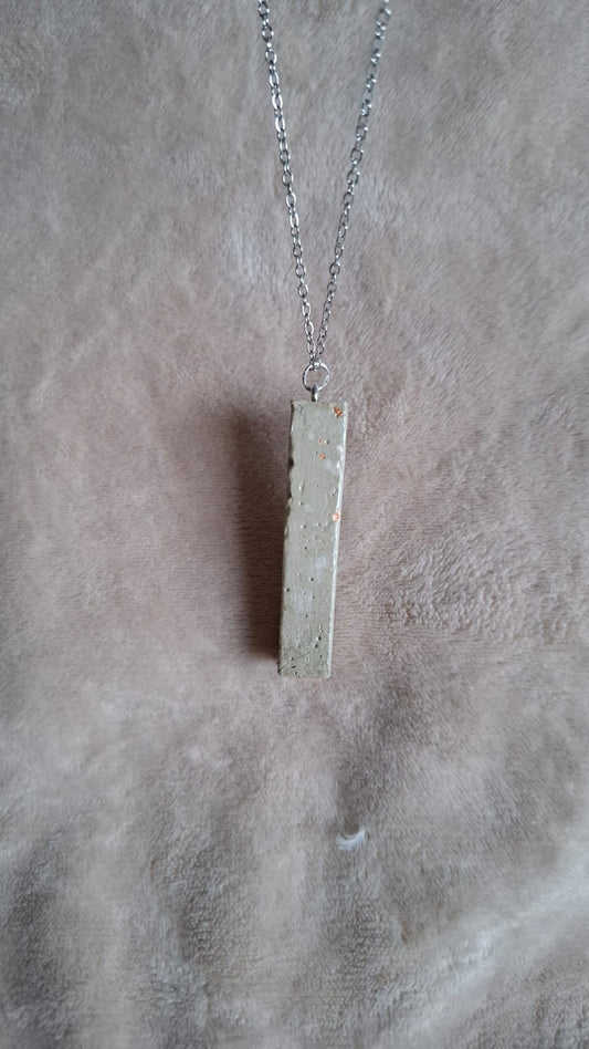 Beton Halskette mit leichten Rose