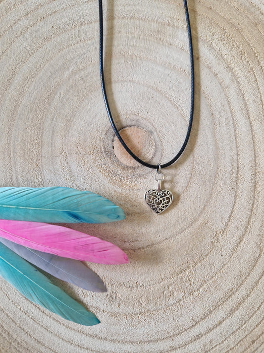 Halskette mit Herzchen Anhänger